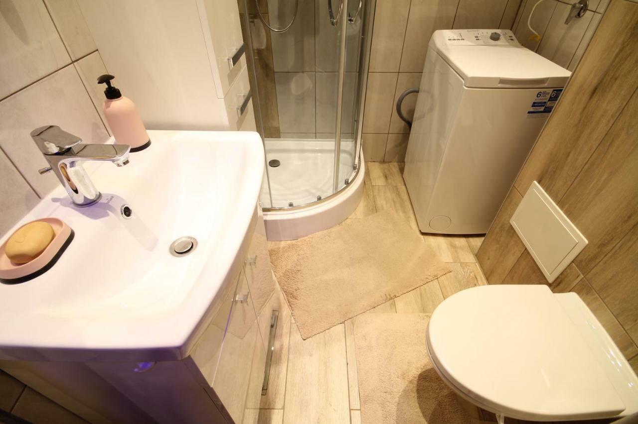 Studio Flat Grunwaldzka Up To 2Persons+1 Breslavia Esterno foto